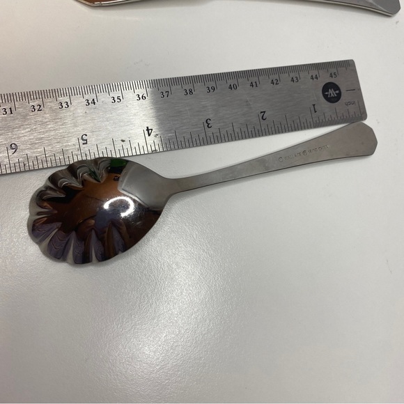 Wallace Stainless 18/10 Sugar Spoon And Butter Knife - Picture 8 of 8